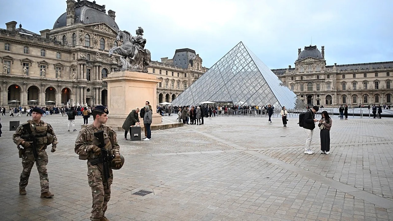 Louvre heist: Royal jewels worth €88m stolen in Paris robbery