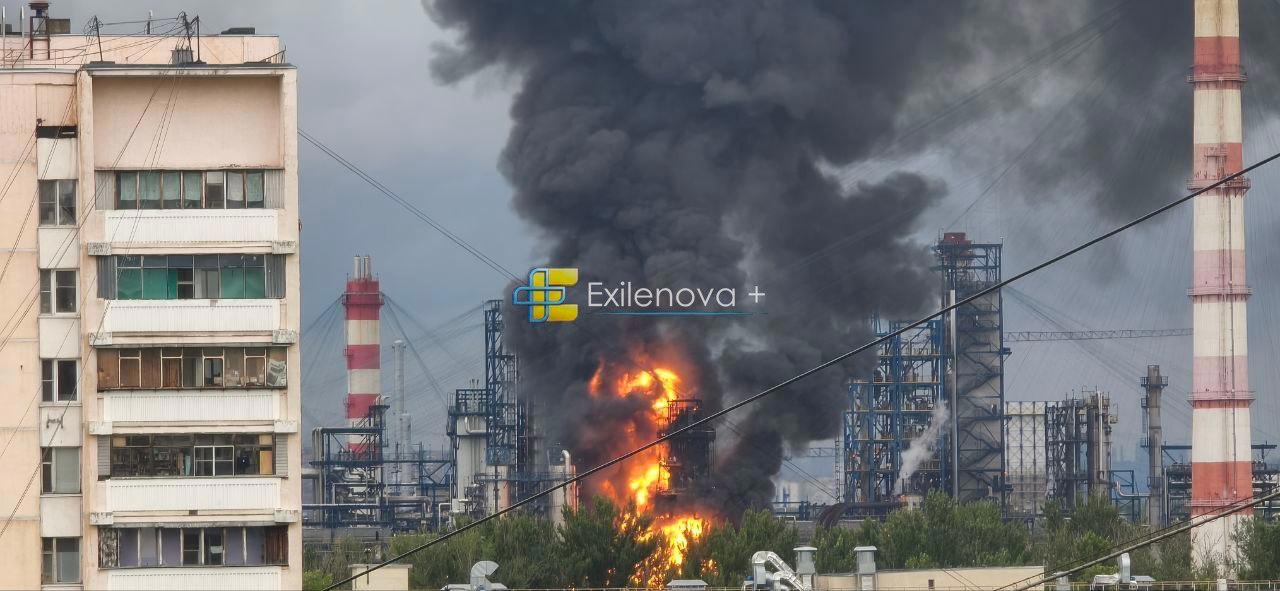 В Москве после атаки дронов горит нефтеперерабатывающий завод в Капотне 
