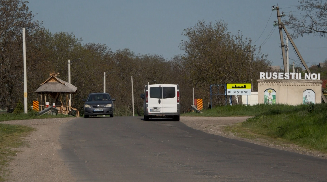 „Trebuie să votăm lumea din sat”: Locuitorii din Ruseștii Noi, așteptați la urne pe 17 mai