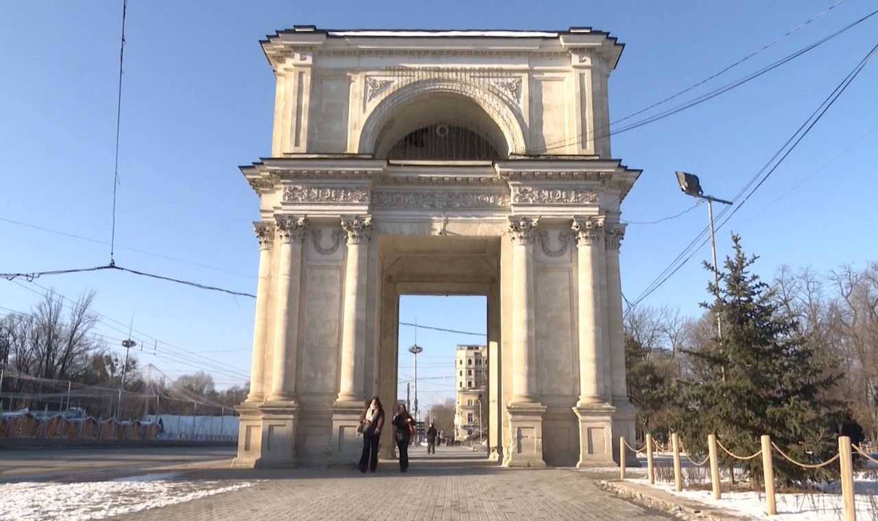 Arcul de Triumf, cartea de vizită a Chișinăului, va fi renovat. Nu a fost reabilitat capital de aproape 60 de ani