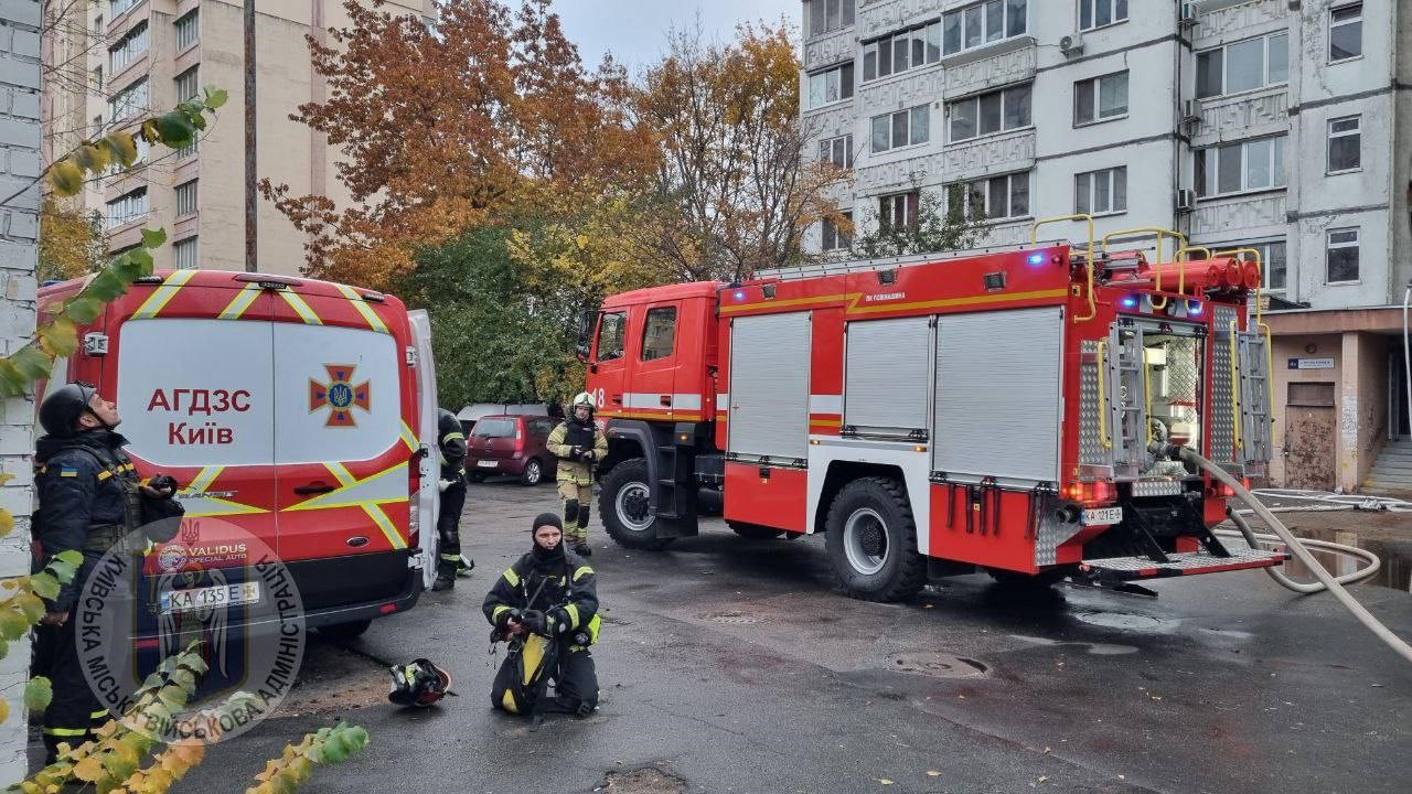 Capitala ucraineană a fost atacată cu drone: Două etaje ale unei clădiri au luat foc