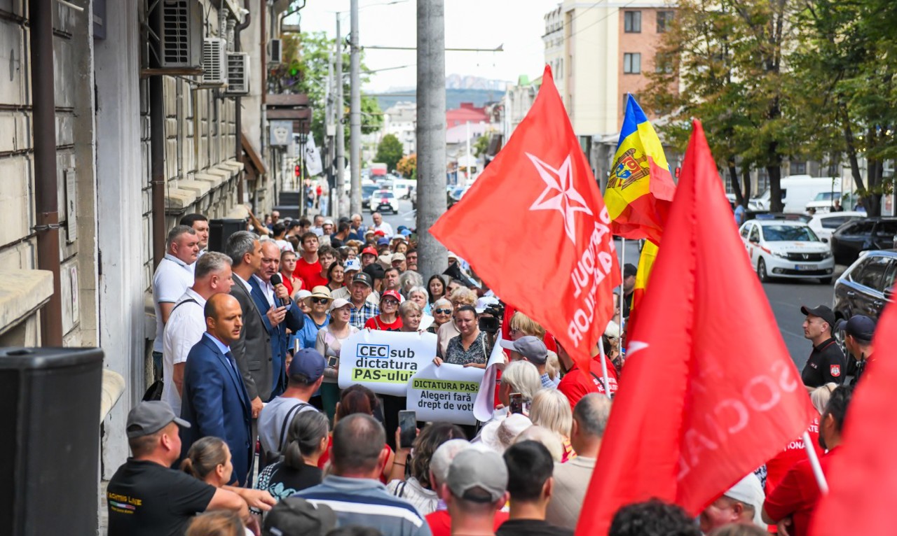 Socialiștii cer mai multe secții de votare pentru locuitorii din stânga Nistrului: răspunsul CEC