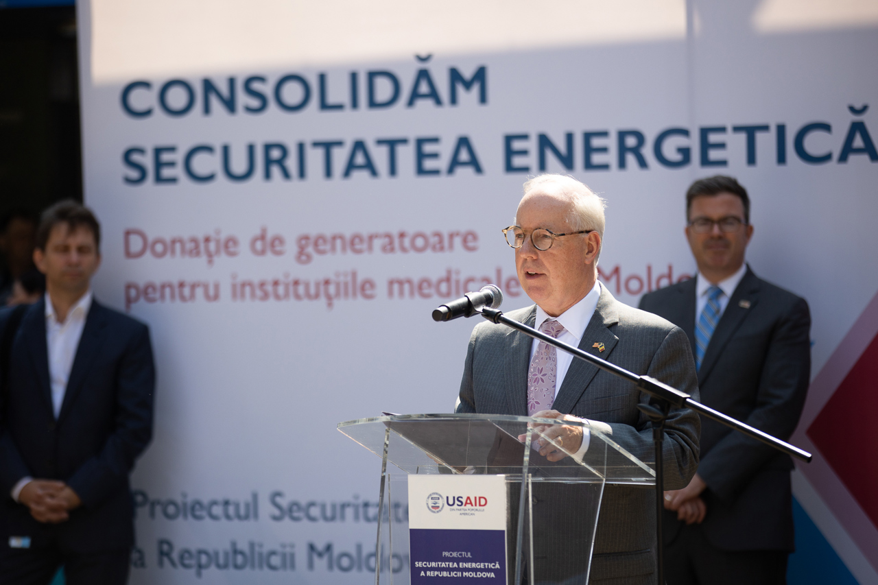 Peste 20 de spitale au fost dotate cu generatoare electrice performante, cu sprijinul financiar al Guvernului SUA
