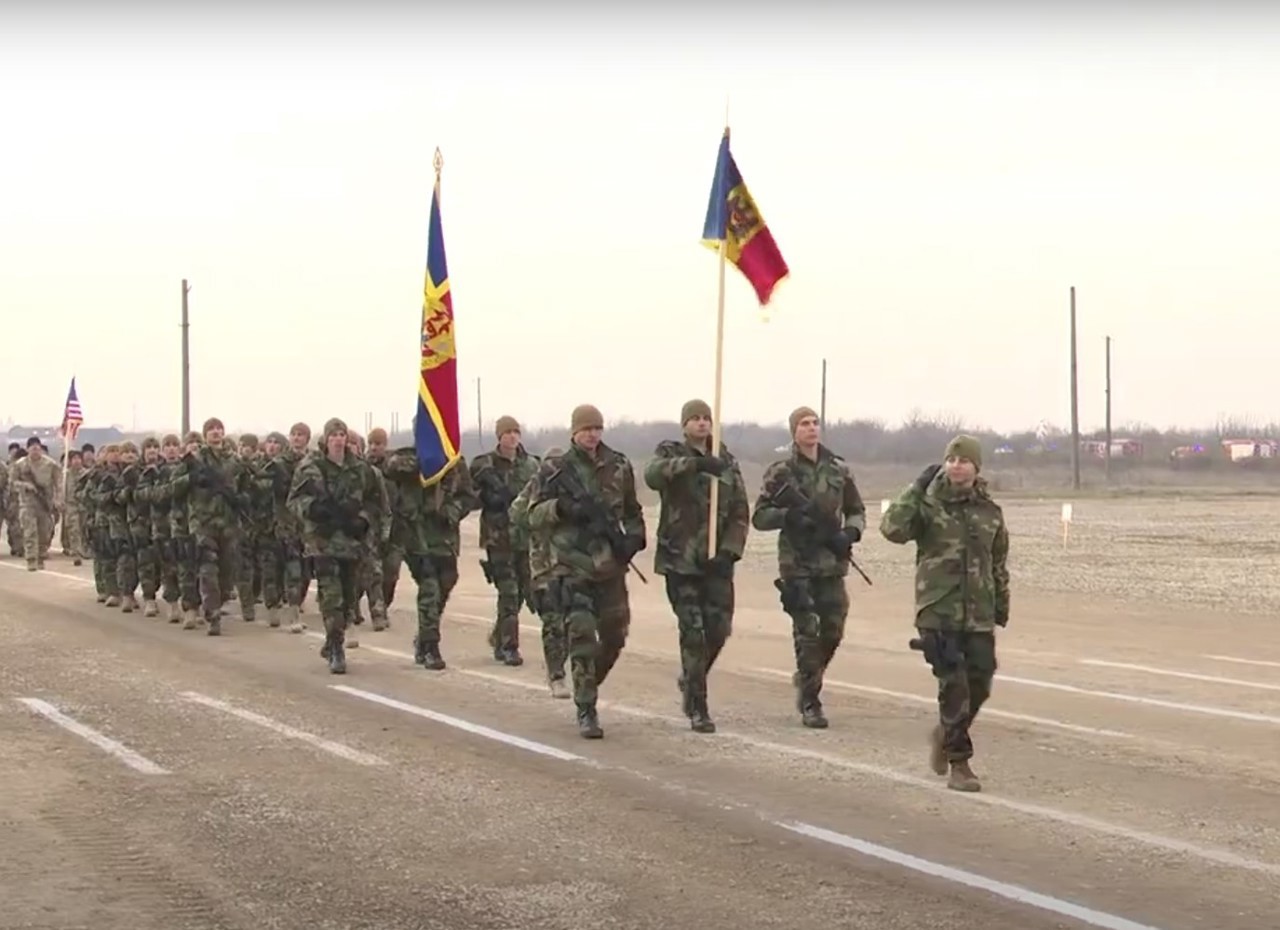 Контингент Национальной армии примет участие в военном параде в Бухаресте