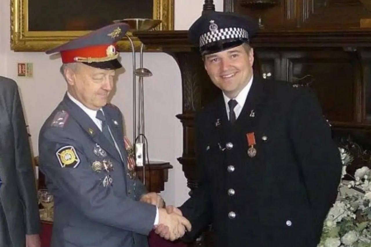 Former British police officer stripped of UK citizenship over Russian ties