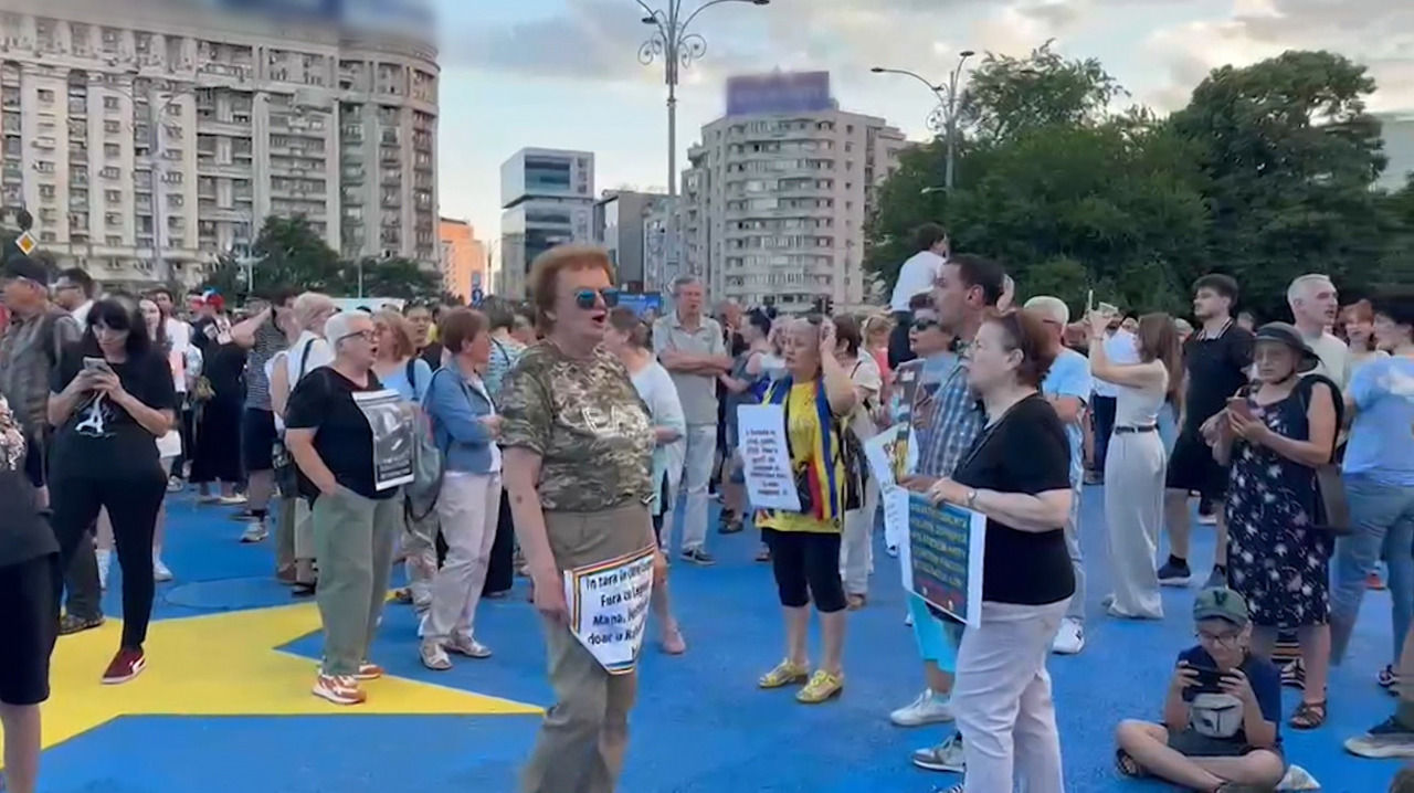 Tensiuni politice în România: Proteste la București înainte de învestirea Guvernului Veștea 