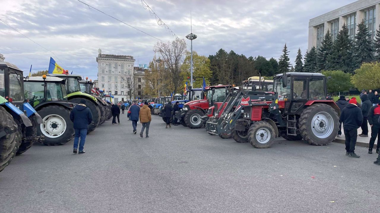Фермеры решили приостановить протесты до 30 ноября