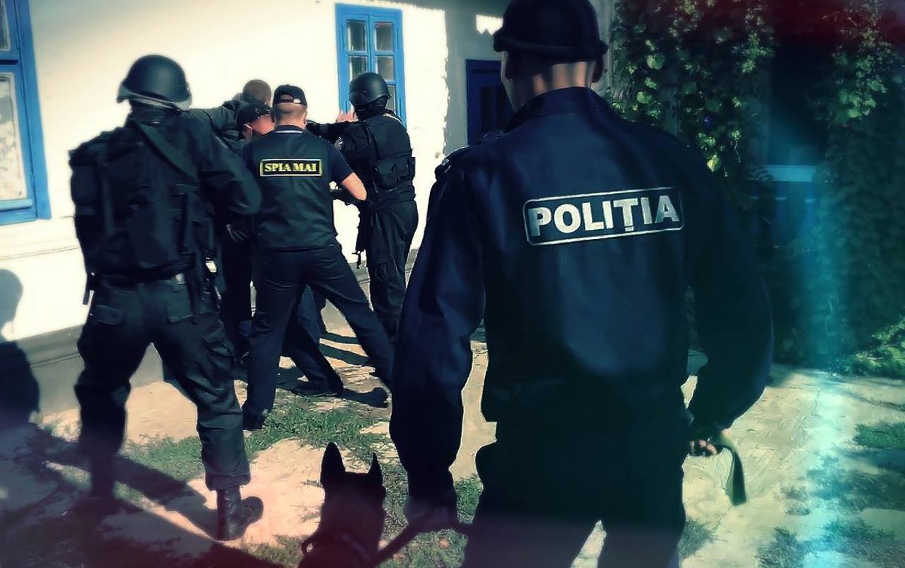 Poliția din Bălți a reținut 11 reprezentanți ai partidului politic Șansă 