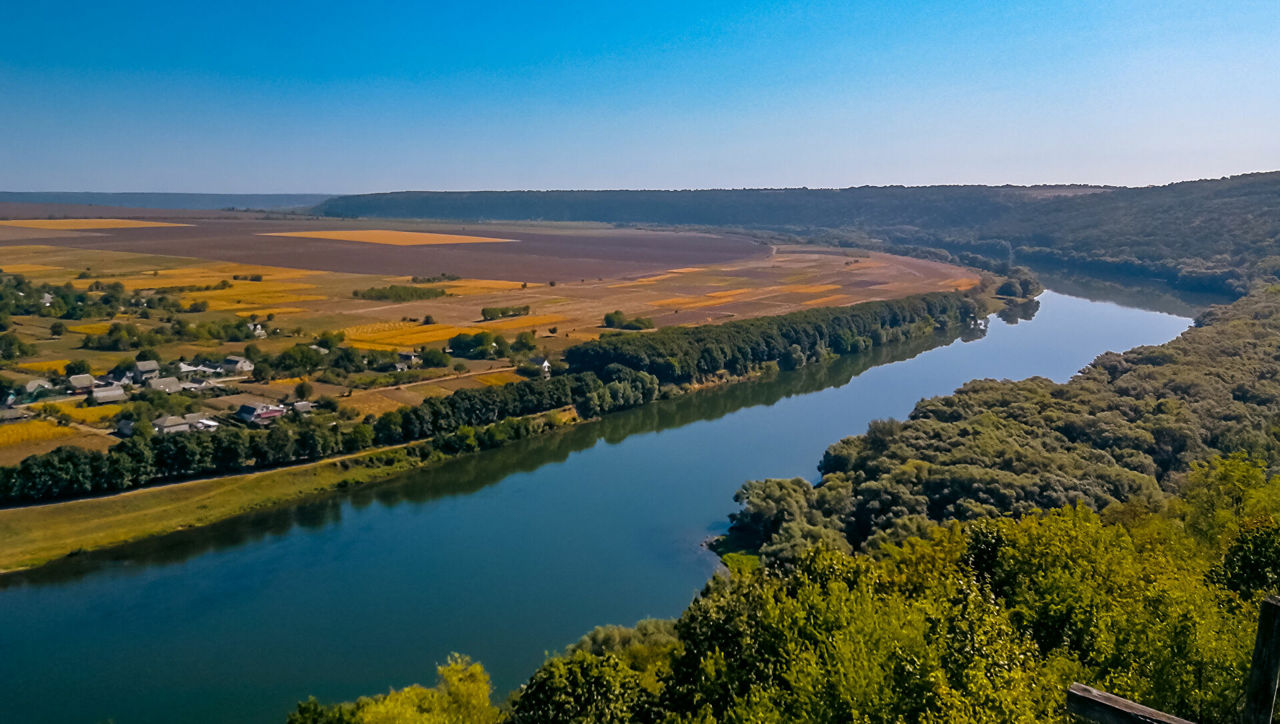 на берегах днестра