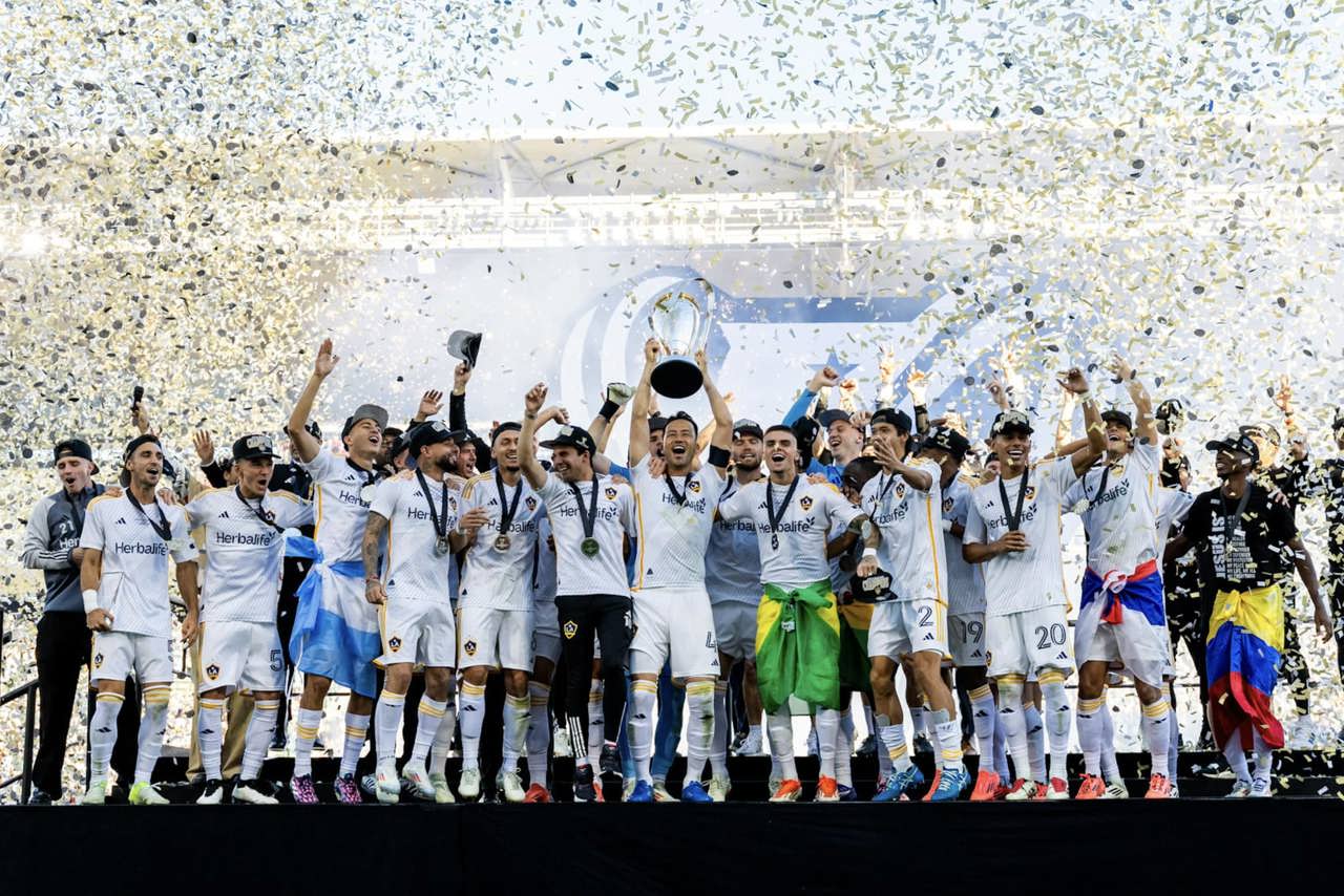 Los Angeles Galaxy wins record sixth MLS title in thrilling final