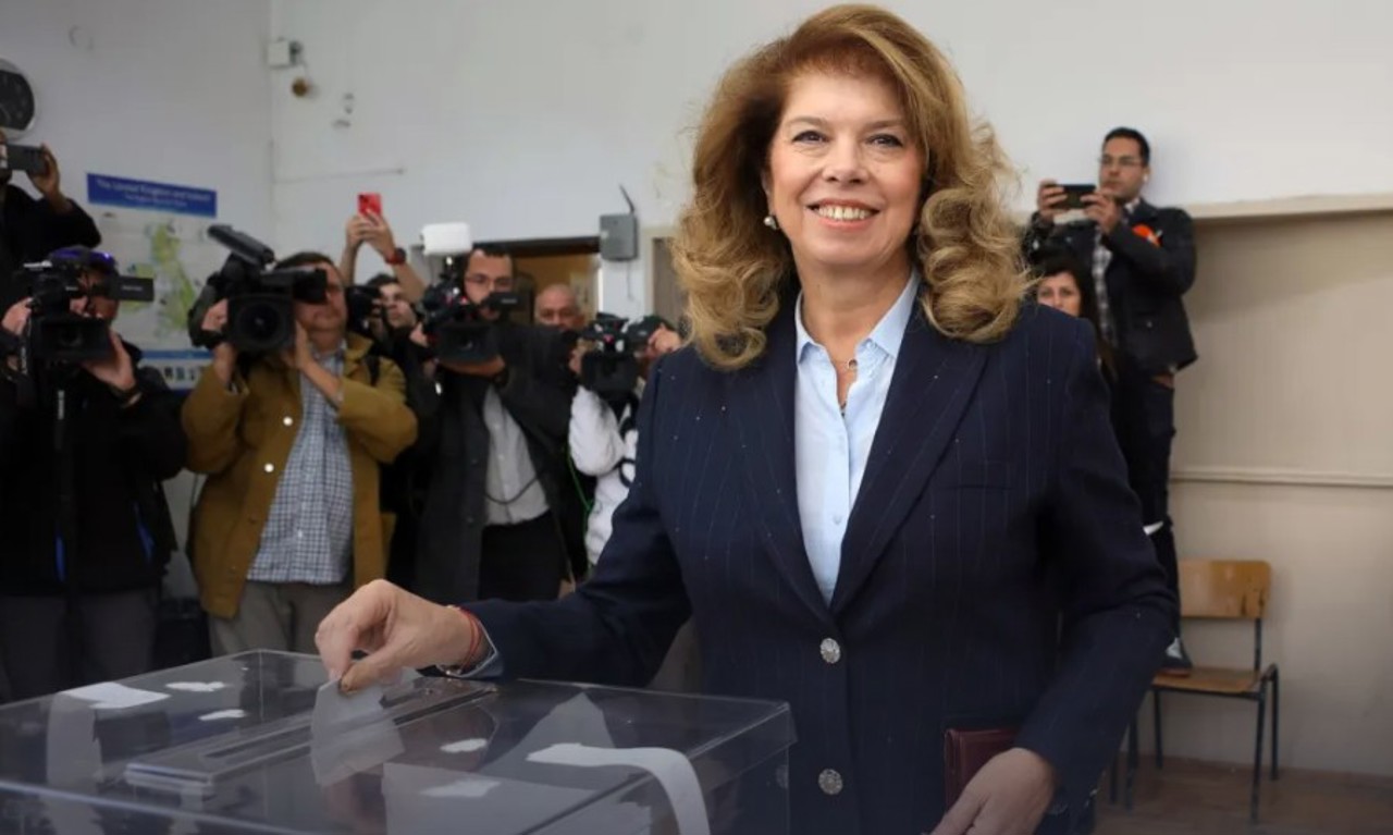 Președinta în exercițiu a Bulgariei, Iliana Iotova, ar fi câștigat primul tur al prezidențialelor, conform sondajelor de la ieșirea de la urne 
