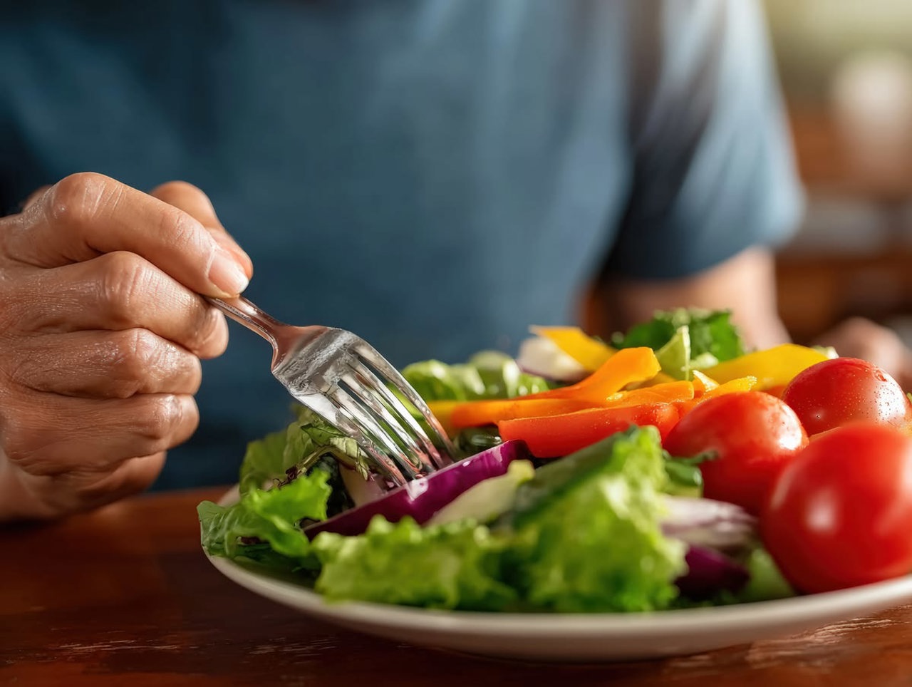 Dieta vegetariană: Ce categorii de persoane riscă carențe grave de nutrienți