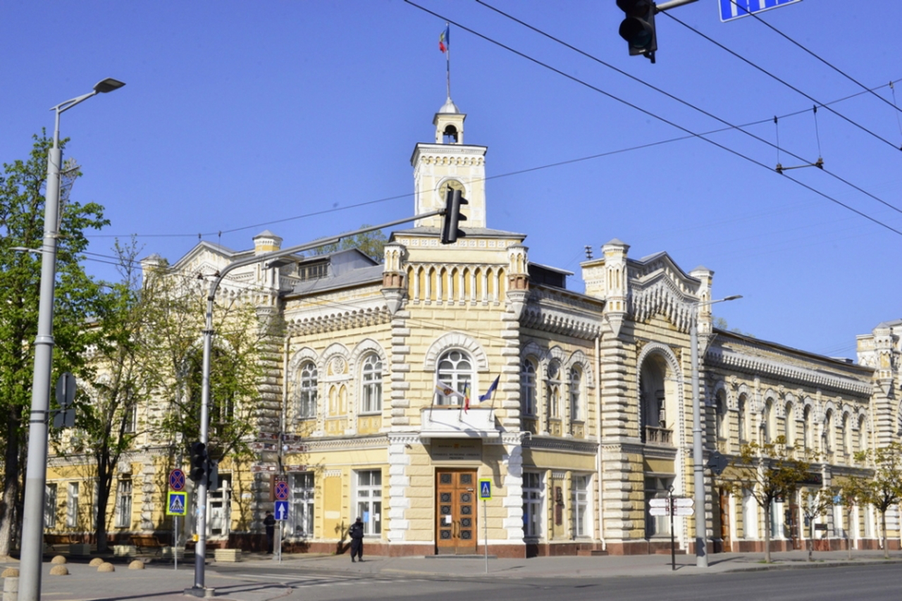 Scandalul de la Primăria Chișinău ia amploare. Deputatul PAS Radu Marian reacționează la declarațiile primarului Ion Ceban: „aberații și conspirații ridicole”