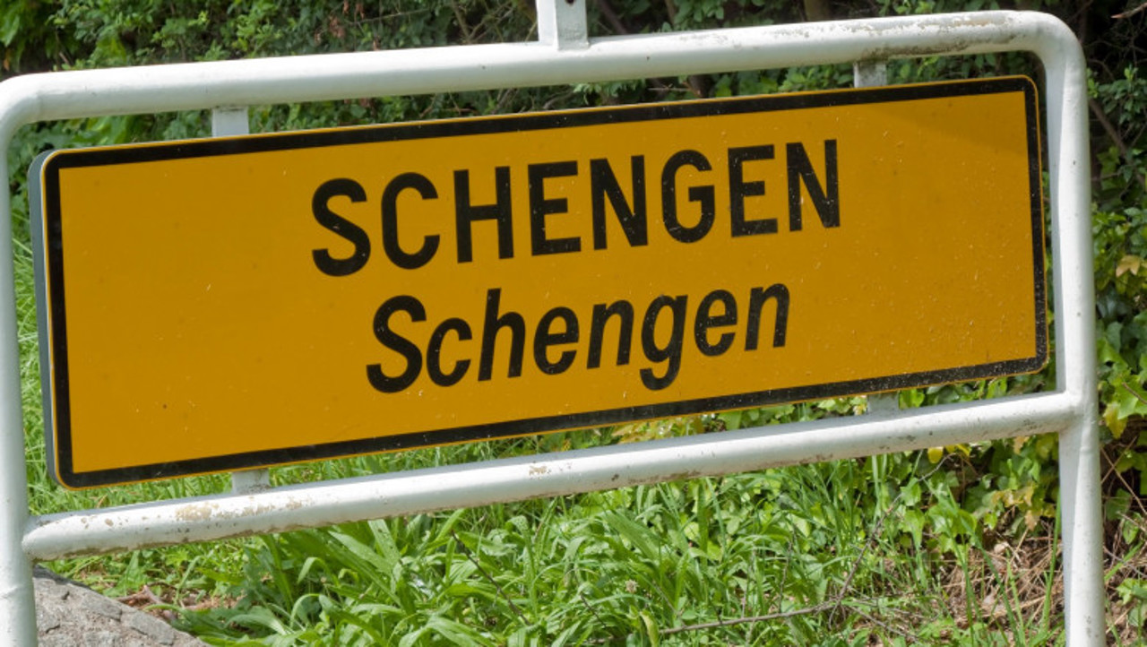 Romania edges into Schengen: Air & Sea access secured for March 2024