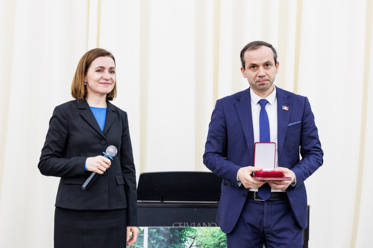 Primarul municipiului Cahul, Nicolae Dandiș, decorat cu Ordinul de Onoare de către președinta Maia Sandu