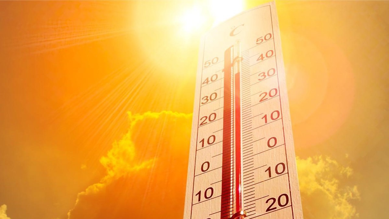 2023 -  cel mai cald din ultimii 125.000 de ani, spun oamenii de știință din UE 