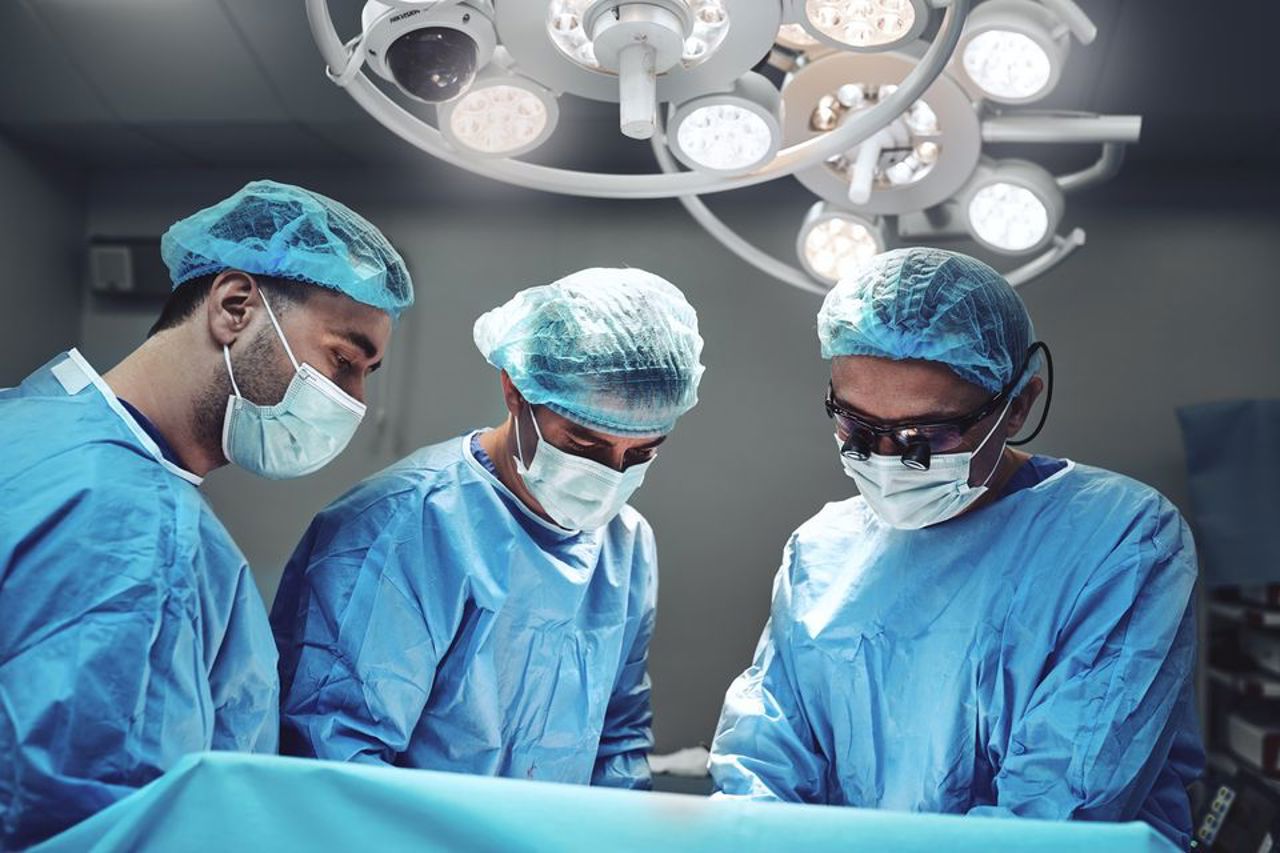 Pentru a sensibiza publicul, medicii de la noi, în colaborare cu colegii lor din România, au lansat campania „Donarea de organe înseamnă DA pentru viață!”