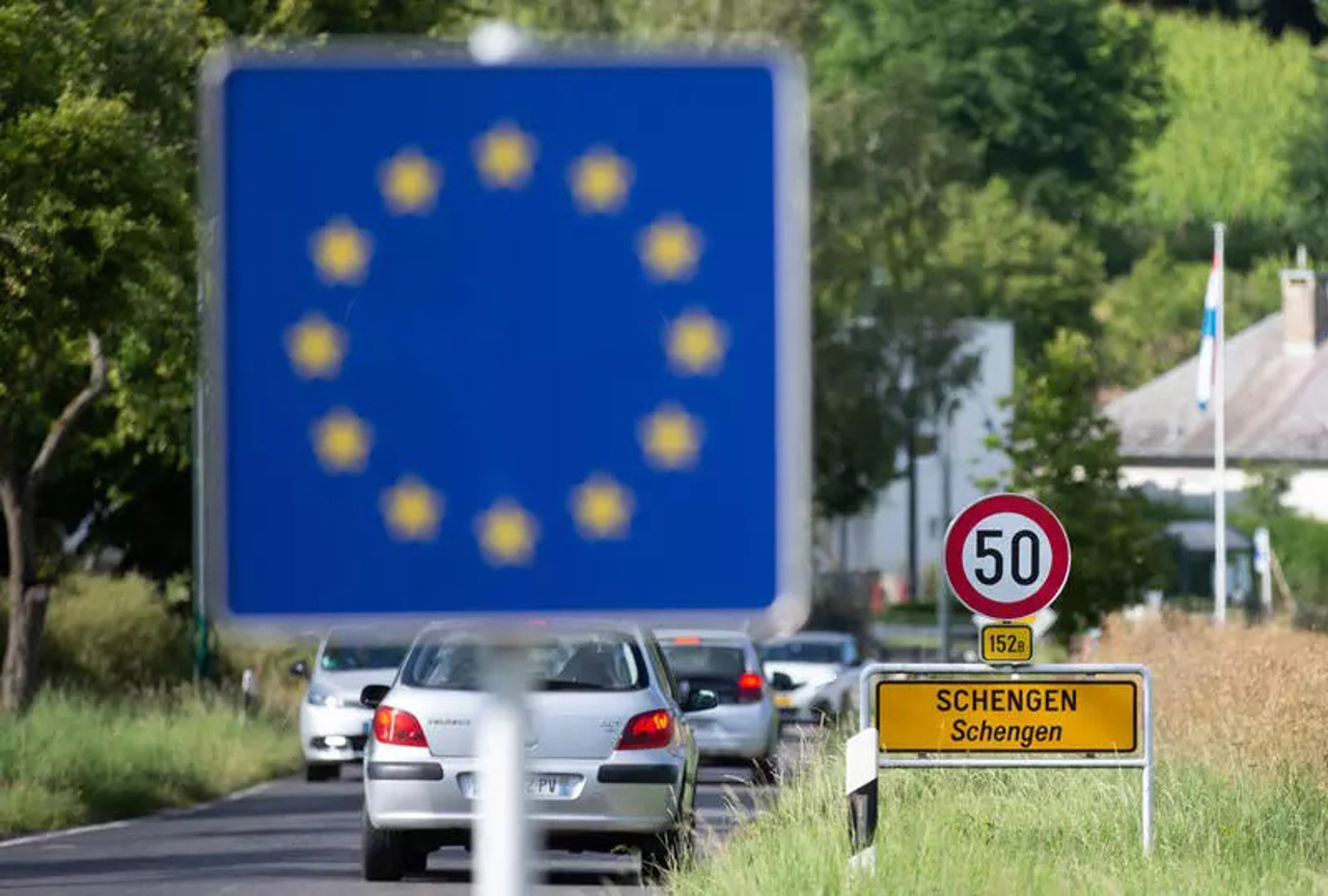 Austria opposes Romania's accession to the Schengen area. The statement was made by the Chancellor of Austria, Karl Nehammer, during the EU-Western Balkans Summit in Tirana