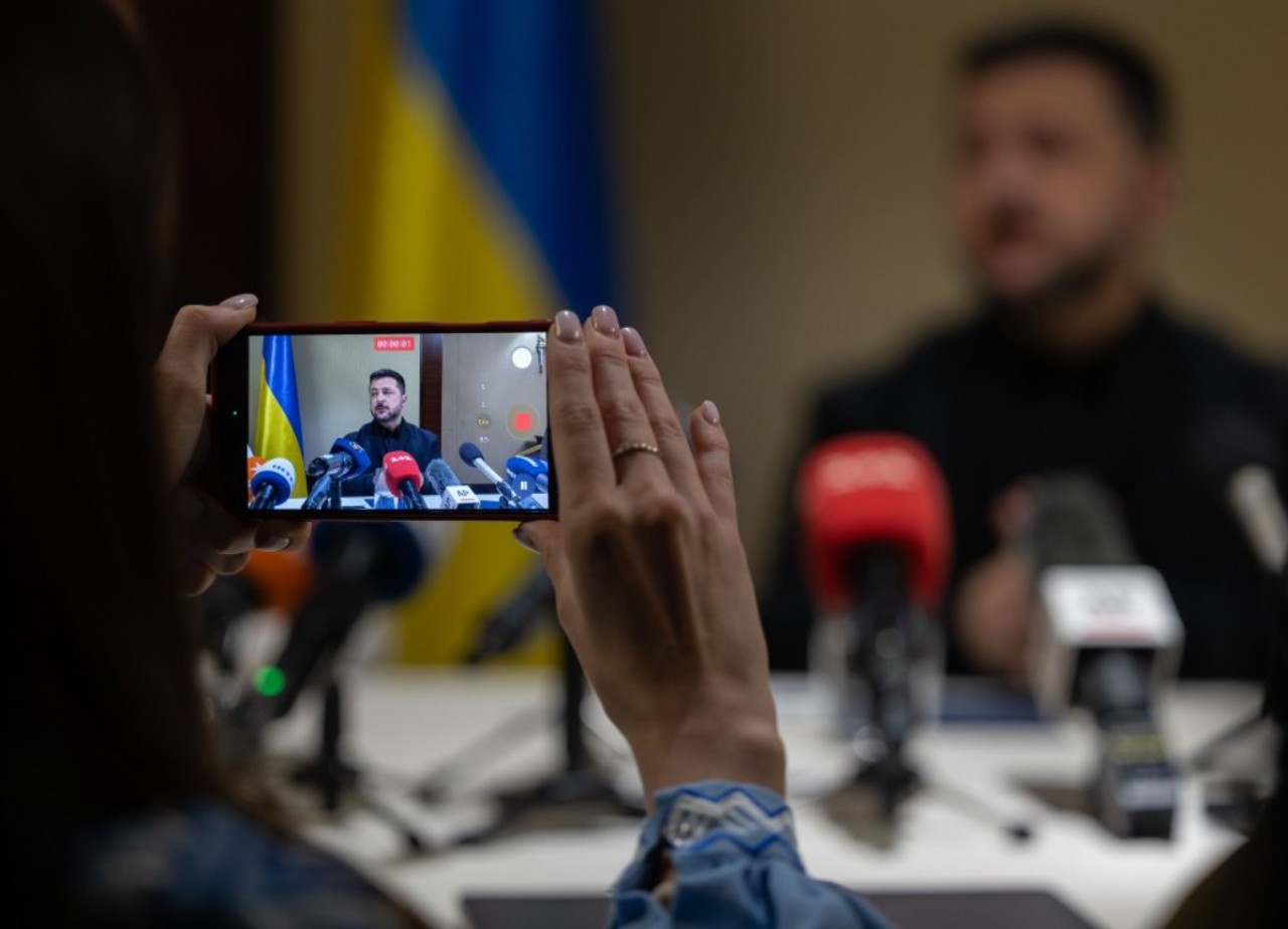 "С нас хватит". Зеленский объявил об отмене паузы в ударах по российским НПЗ