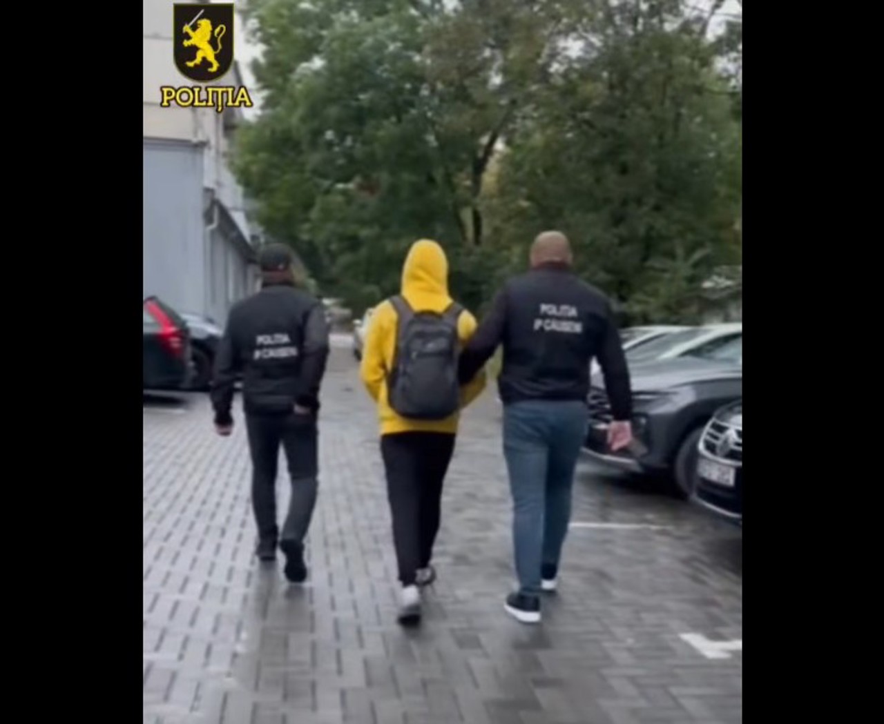 Intra în locuințe în raionul Căușeni: Tânăr de 19 ani, suspectat de agresiune și tentativă de viol 