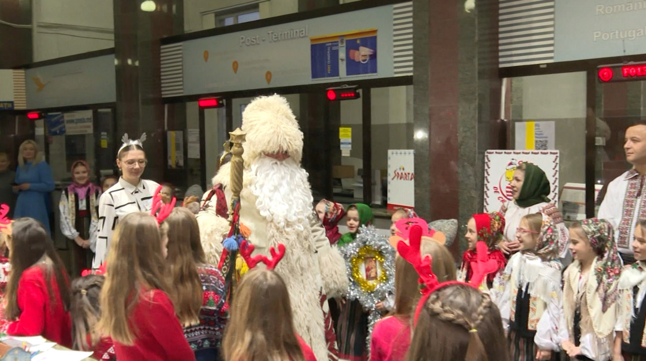 Tradiția „Poșta lui Moș Crăciun” continuă: povești, surprize și dorințe împlinite pentru copii