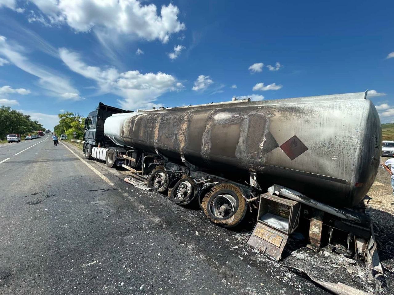 Incendiu și accident în apropierea satului Mihailovca: Trei persoane au fost transportate la spital