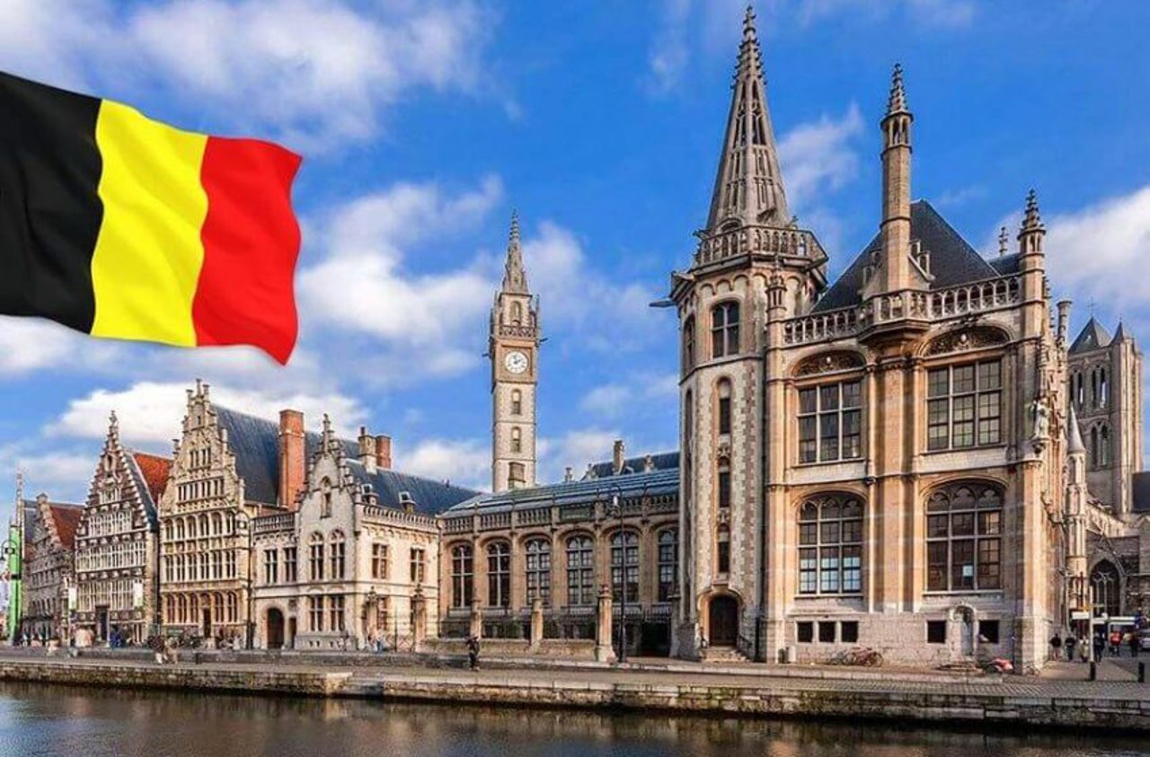 Corespondență Dan Alexe | Asaltul laicității: Belgia interzice portul simbolurilor religioase în școli, urmând exemplul Franței