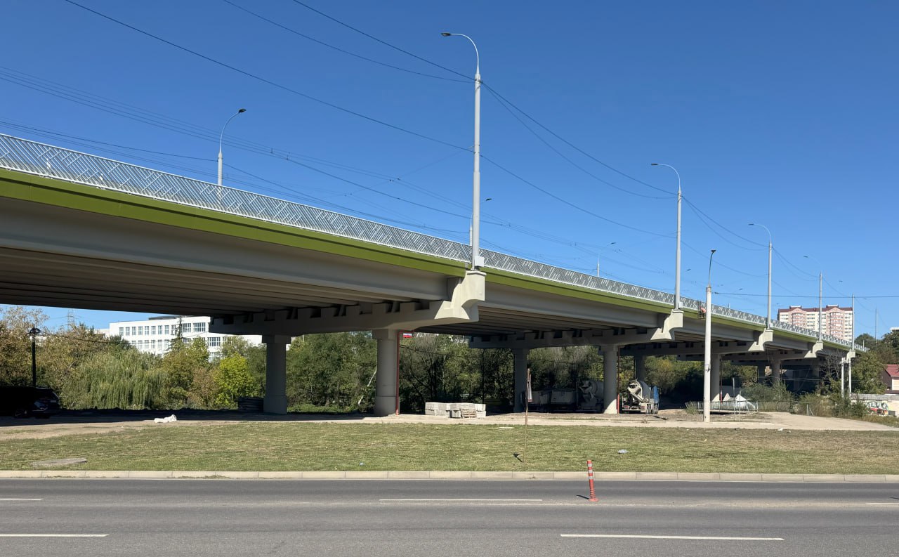 Bridge on Mihai Viteazul Str. in Chisinau has reopened after three years of repairs