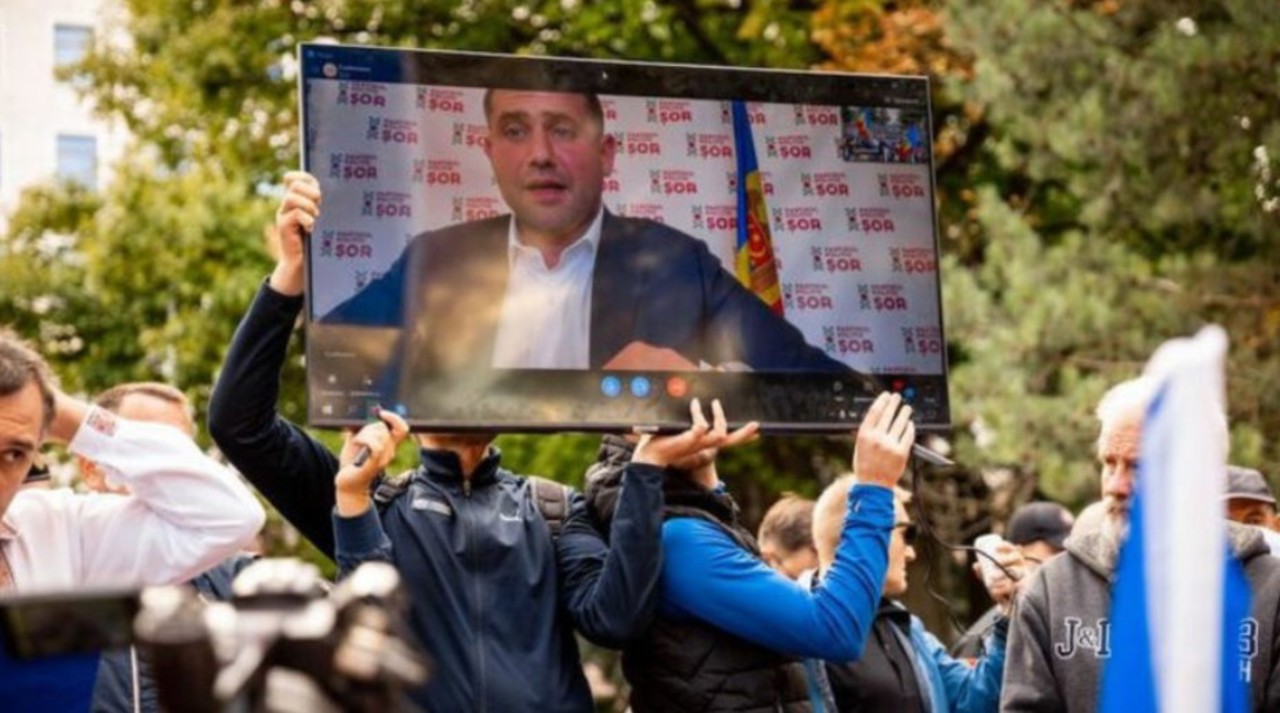 Protestele plătite ale lui Șor, „o disperare”: „Stimați potențiali protestatari pe bani, riscați sancțiuni”