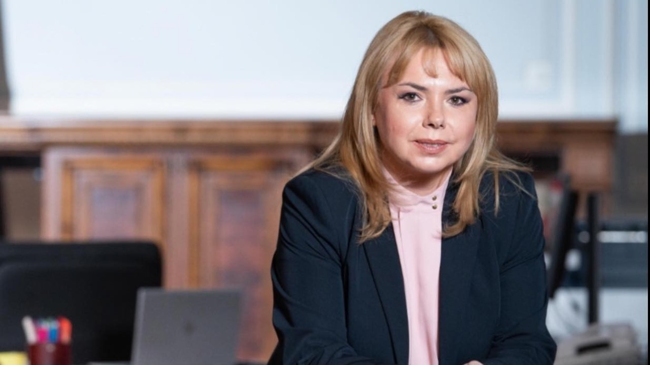 Anca Dragu, în vizită la București: Interconectarea piețelor de capital din Republica Moldova și România, pe agendă