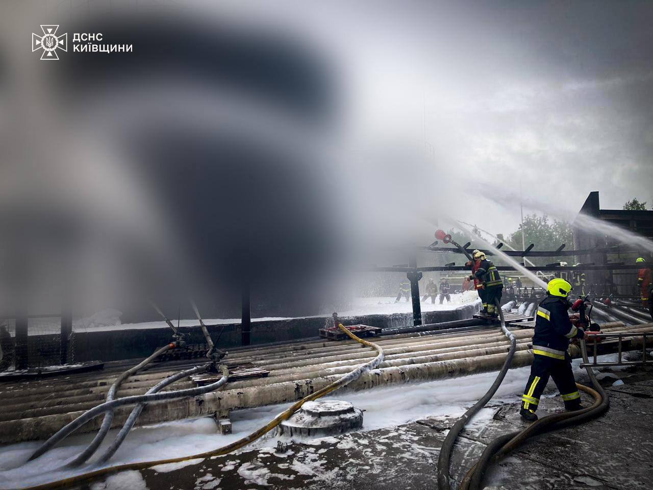 Война в Украине: обстрелы Херсонской области, под Киевом потушен пожар, полыхавший четыре дня