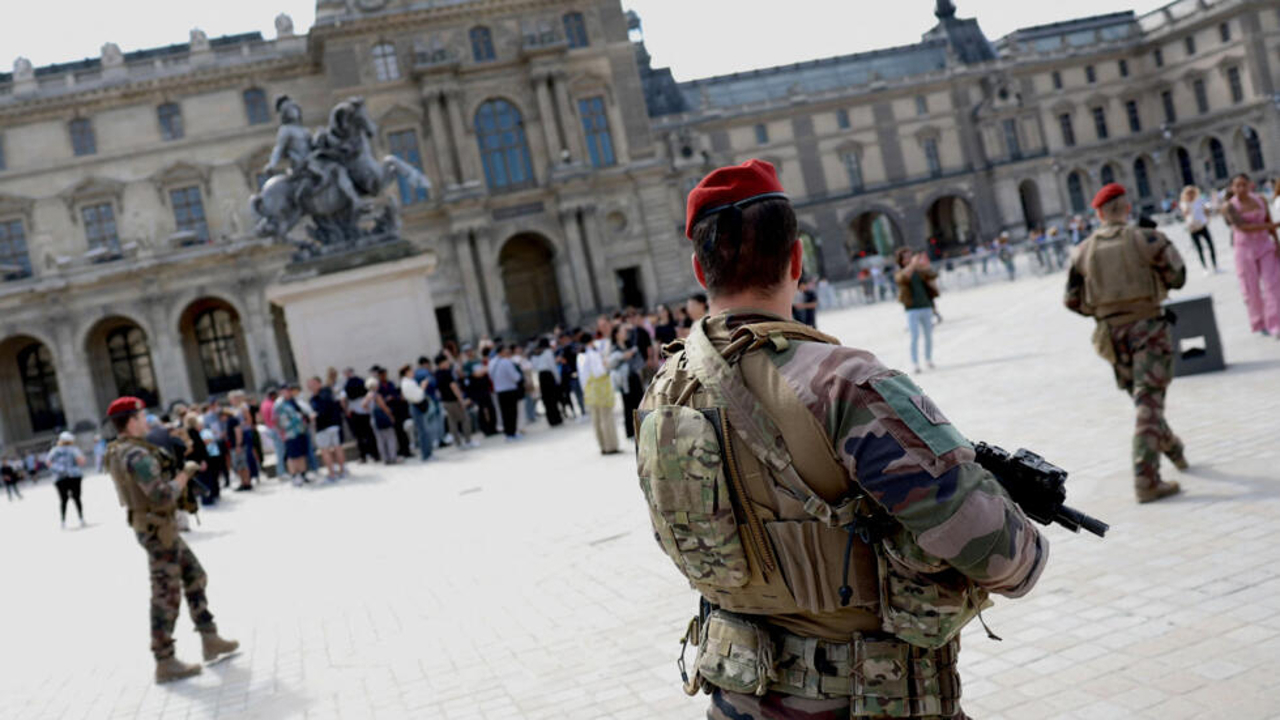 France Raises Anti-Terror Alert Amidst Islamic State Threats