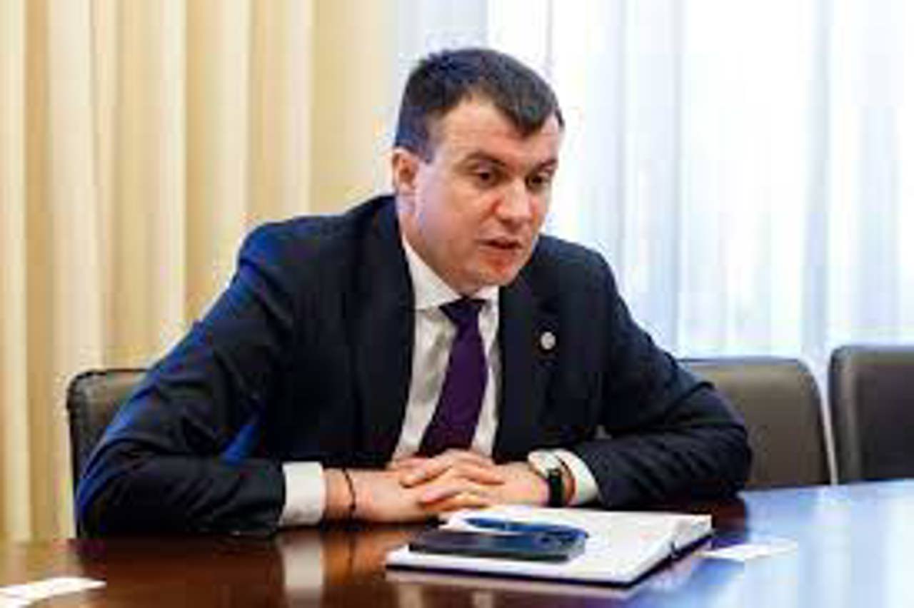 Проект закона о государственном бюджете на следующий год находится в стадии рассмотрения