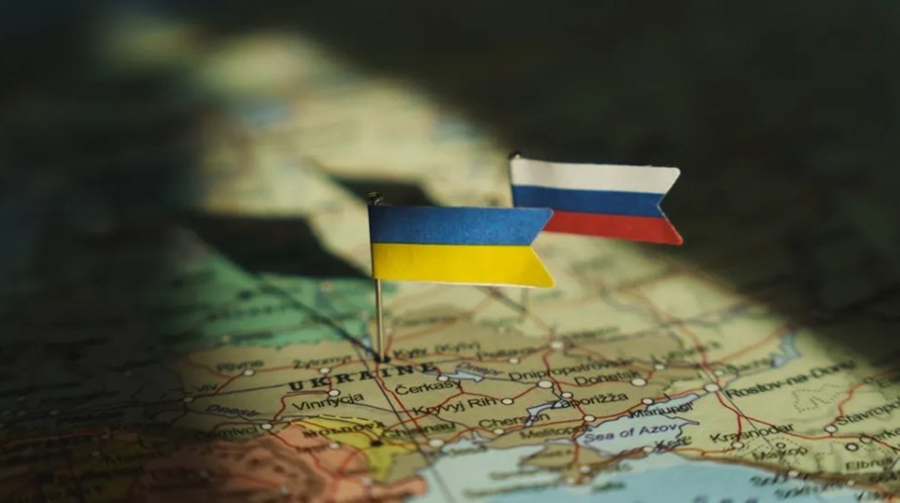 Мирный план по Украине - обман Москвы или реальный шанс закончить войну? Разбор с журналистом Марком Фейгиным