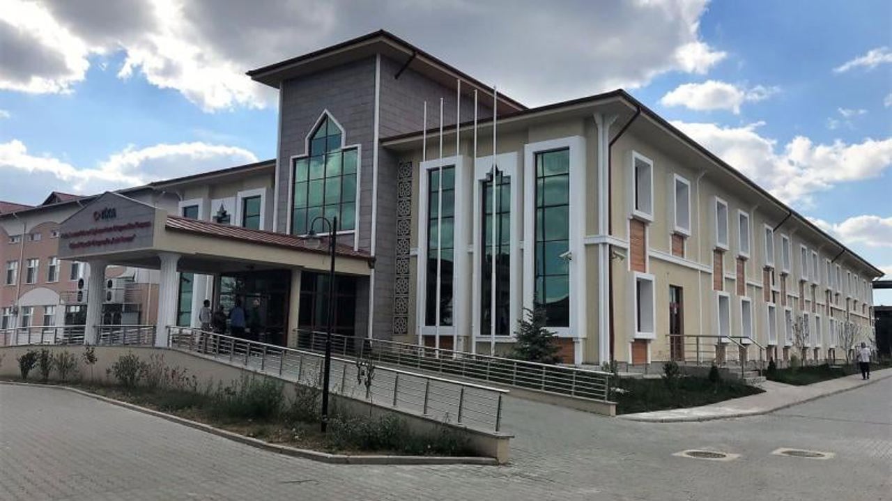 Pacienți omorâți cu zile la Comrat: Trei medici riscă să ajungă la pușcărie