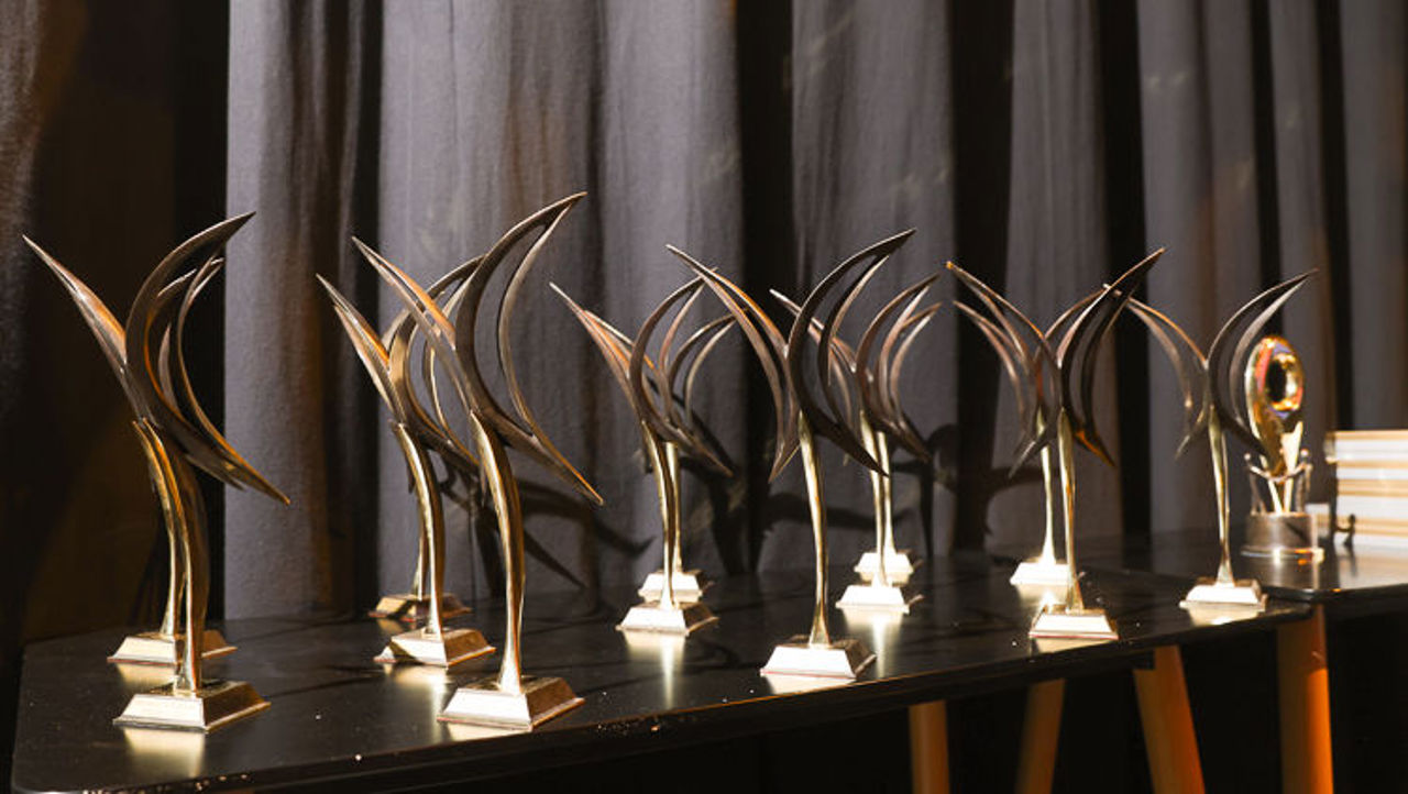 Au început înscrierile la concursul „Premiul național pentru tineret”, ediția 2025: premii de câte 35.000 de lei pentru zece categorii