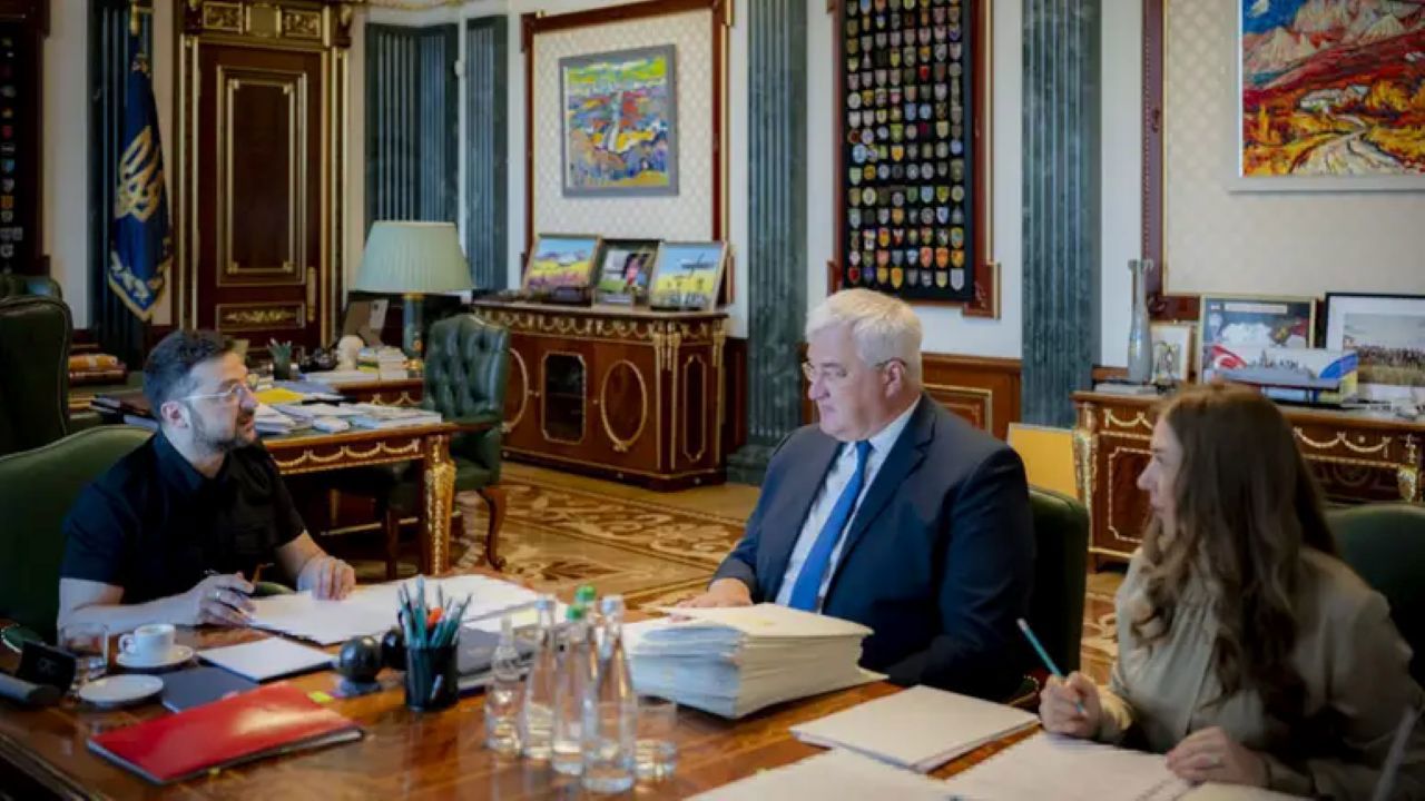 Ucraina are 16 noi ambasadori în mai multe state. Președintele Zelenski a semnat decretele