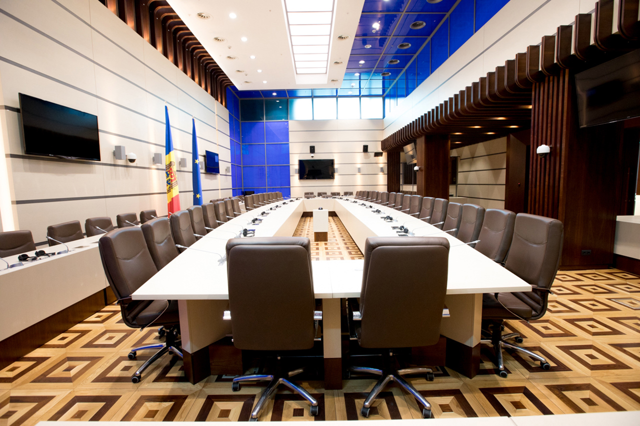 Дело об убийстве гражданина Турции в Кишиневе: в парламент вызваны представители ВСМ, МВД, СИБ и Генпрокуратуры 