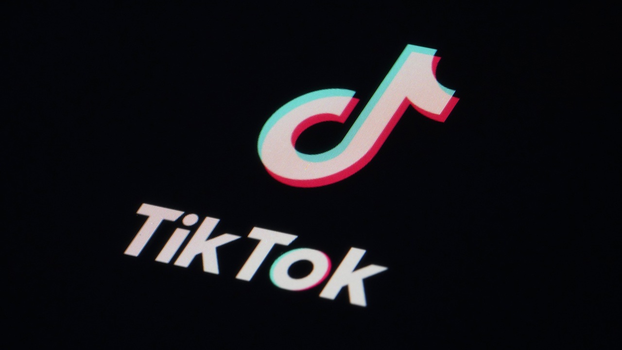 Еврокомиссия обвинила TikTok в нарушении правил размещения рекламы в интернете