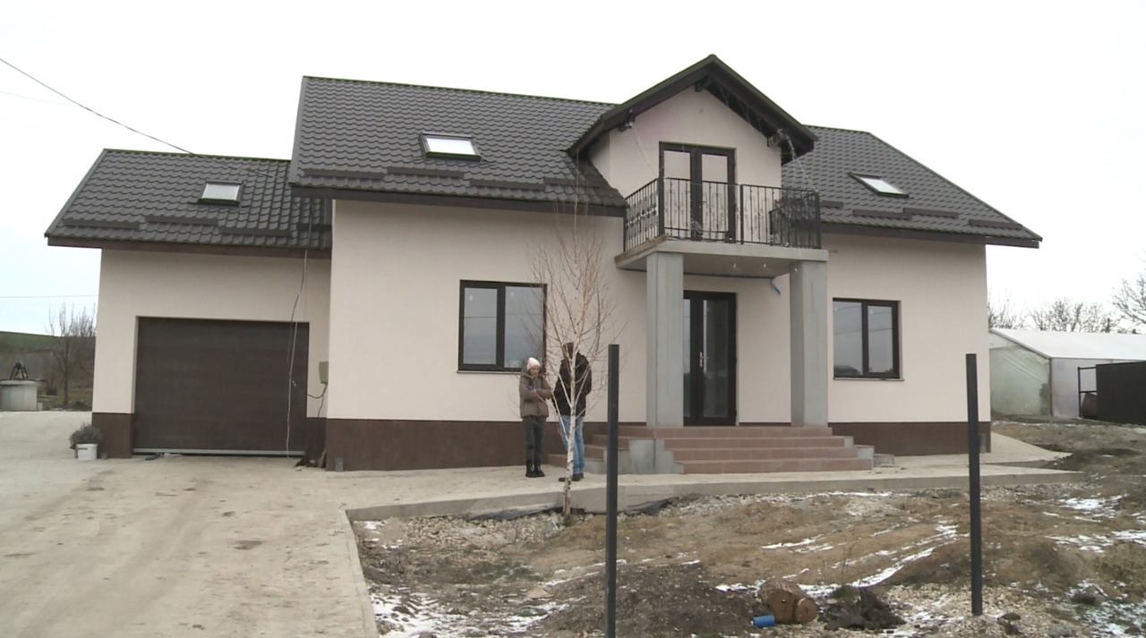 Eficientizarea energetică dă roade la sate: economii la cărbune și confort sporit în  locuințe