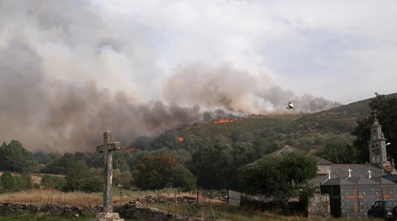 Sudul Europei, cuprins de flăcări: mii de evacuați și victime în mai multe țări