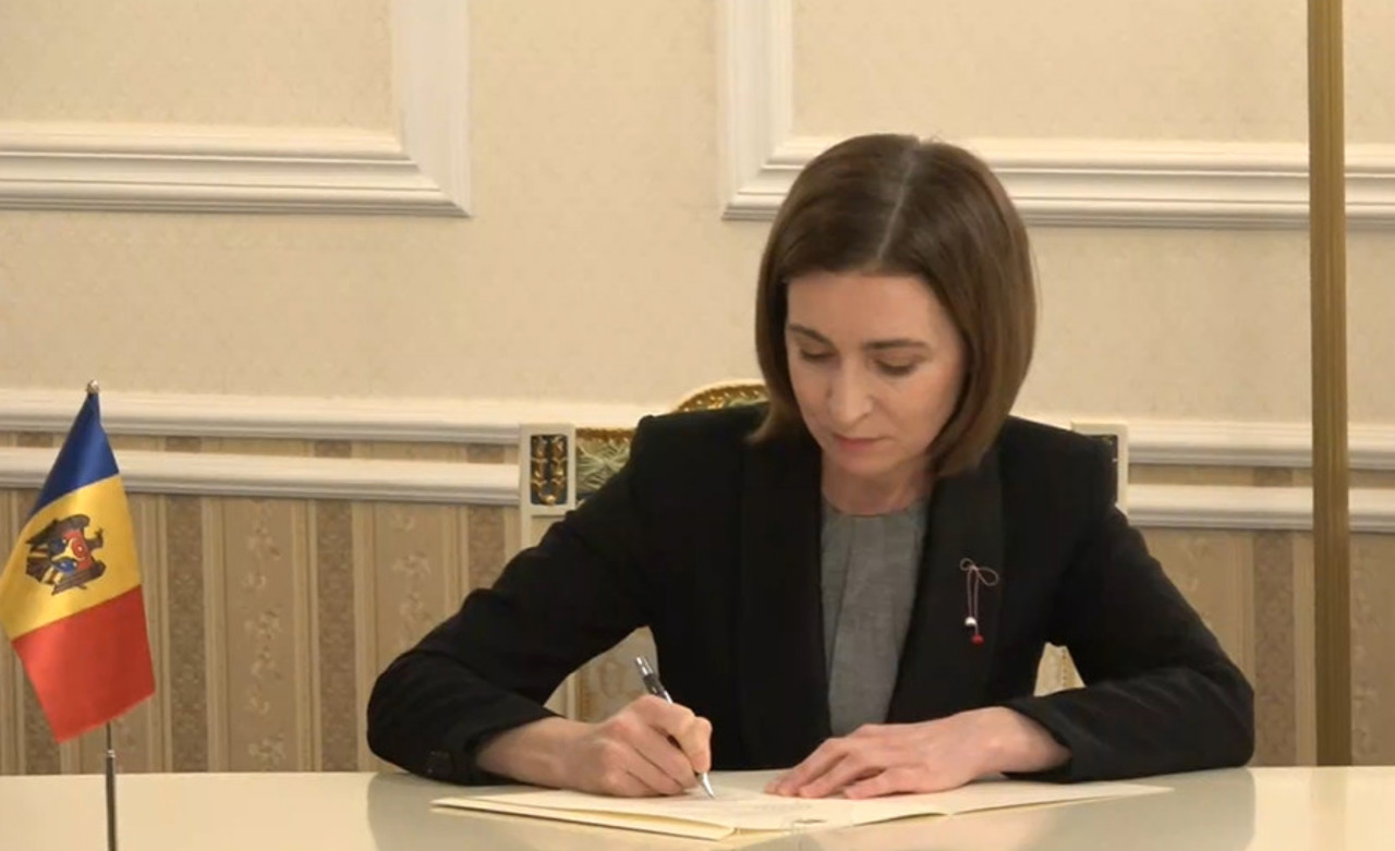 Майя Санду подписала Указ о лишении гражданства Молдовы девяти человек