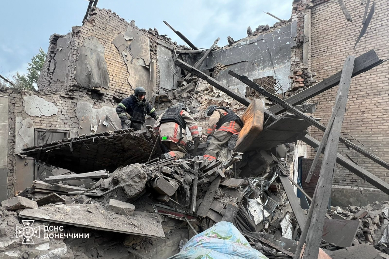 Bombardamente rusești asupra zonelor civile din Donețk și Zaporojie: victime și pagube semnificative