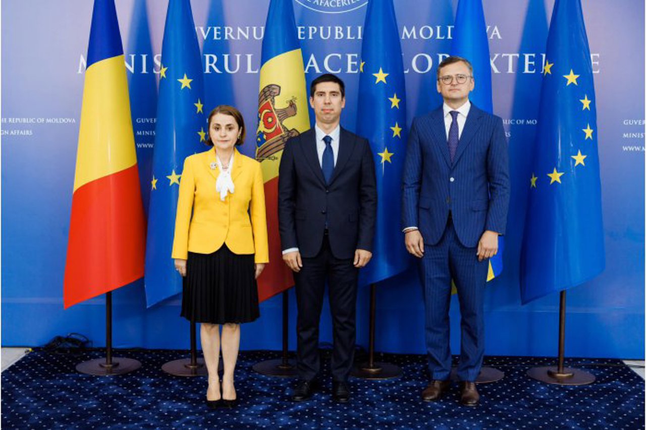 Главы МИД Молдовы, Украины и Румынии обсудили сотрудничество в энергетике и взаимодействие в борьбе с дезинформацией 