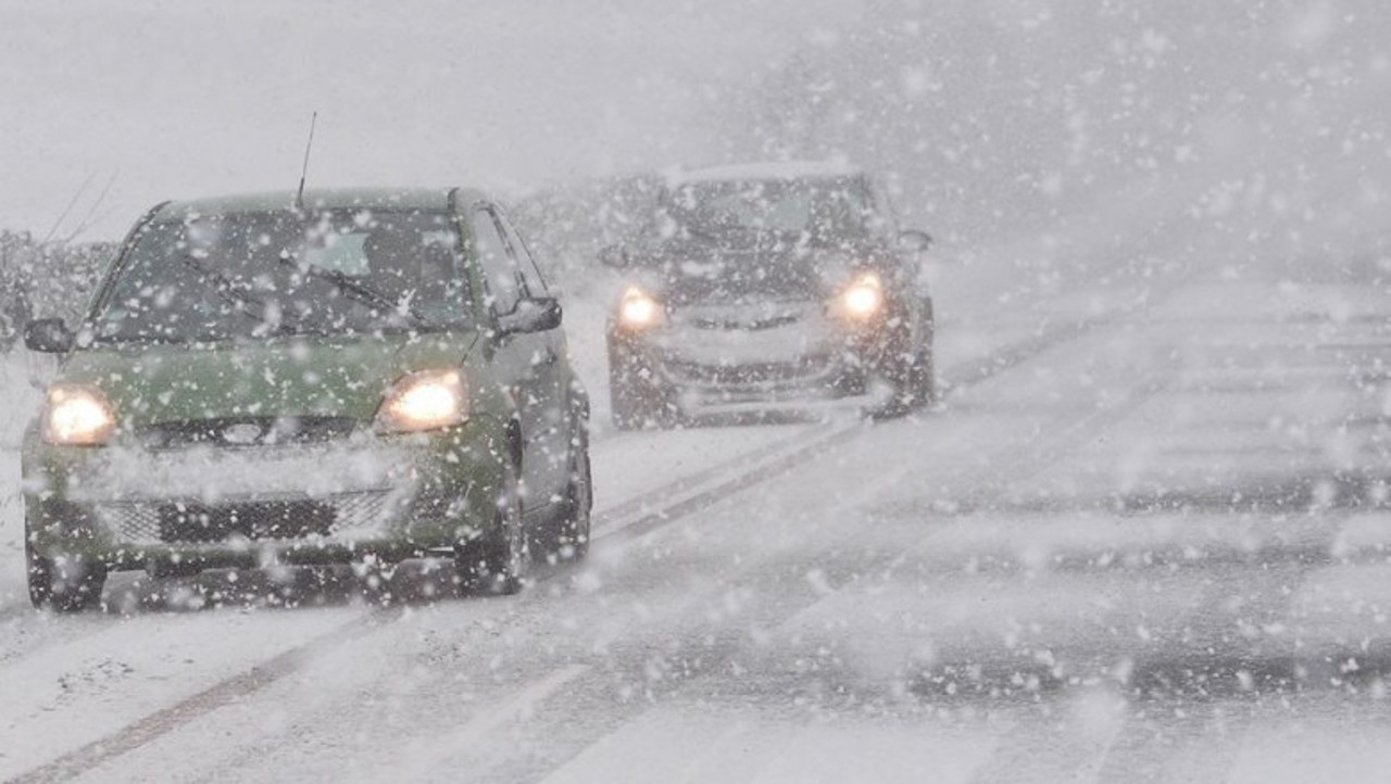 METEO // Vijelie, troiene și ghețuș, iar temperatura aerului va scădea cu până la 15°C