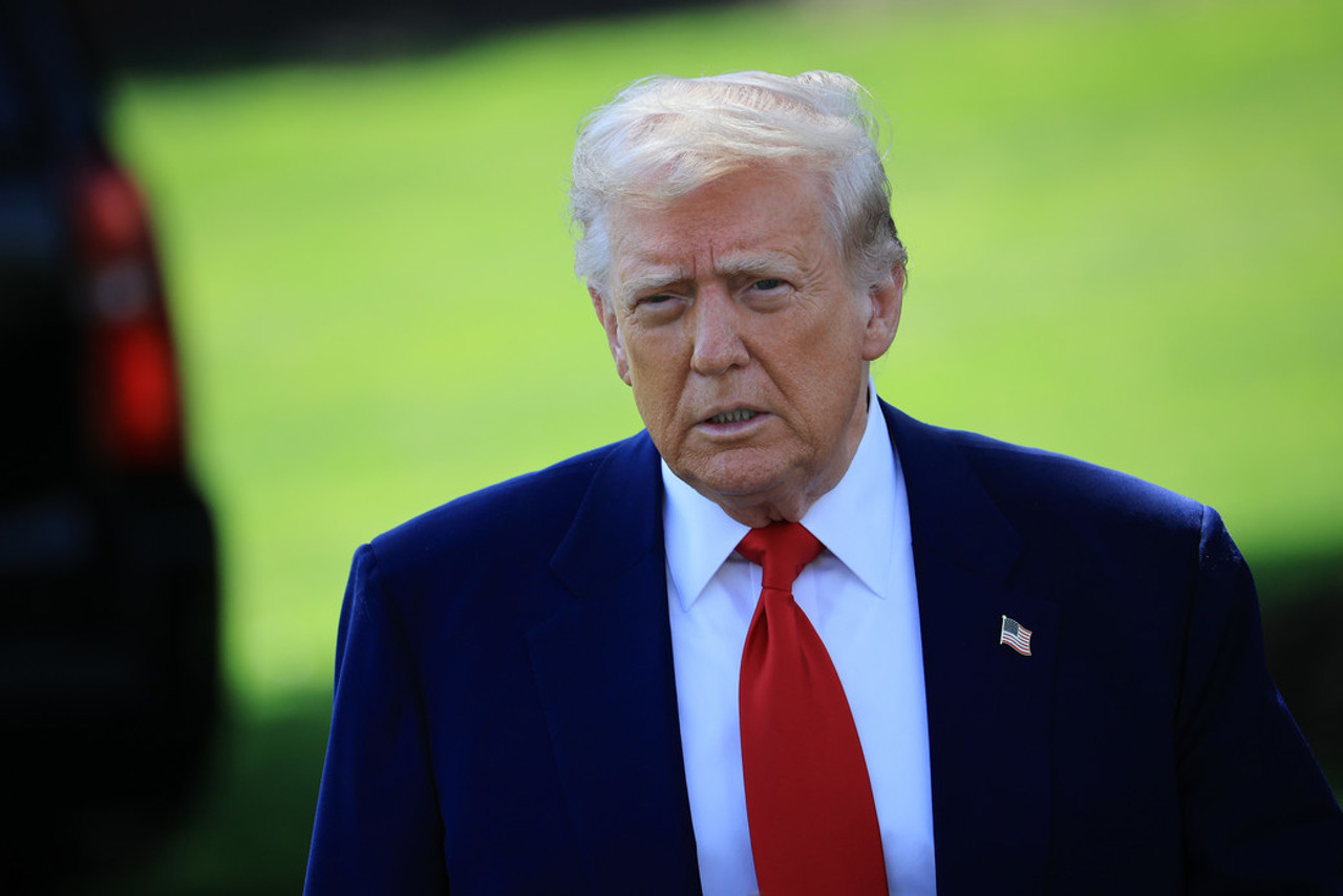 Donal Trump promite că „deocamdată” liderul suprem iranian nu va fi ucis