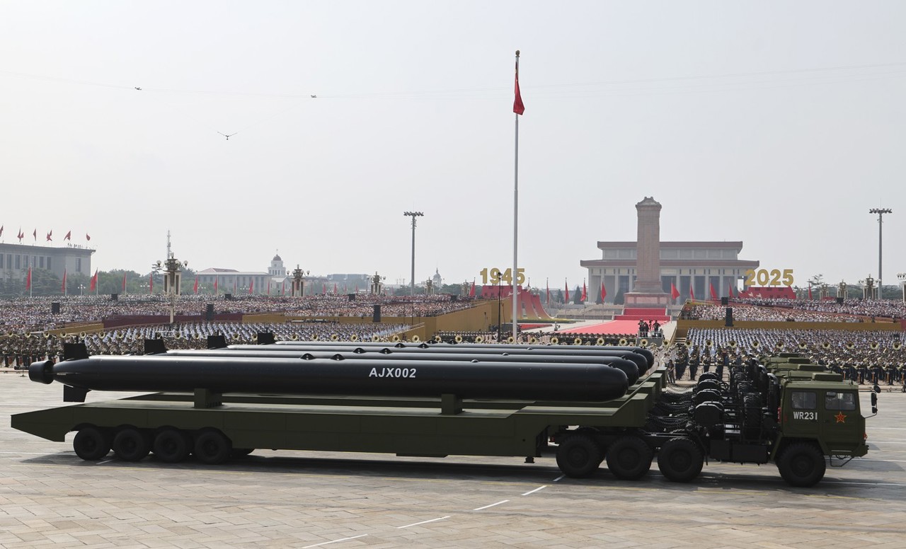 China military parade: Putin and Kim Jong-un attend Beijing show of force