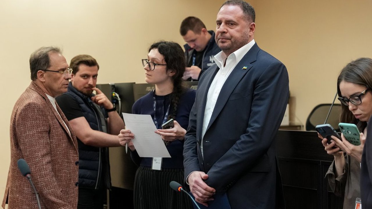 Fostul șef al Biroului președintelui Ucrainei, Andrii Yermak, eliberat din izolator după plata cauțiunii de 140 de milioane de grivne
