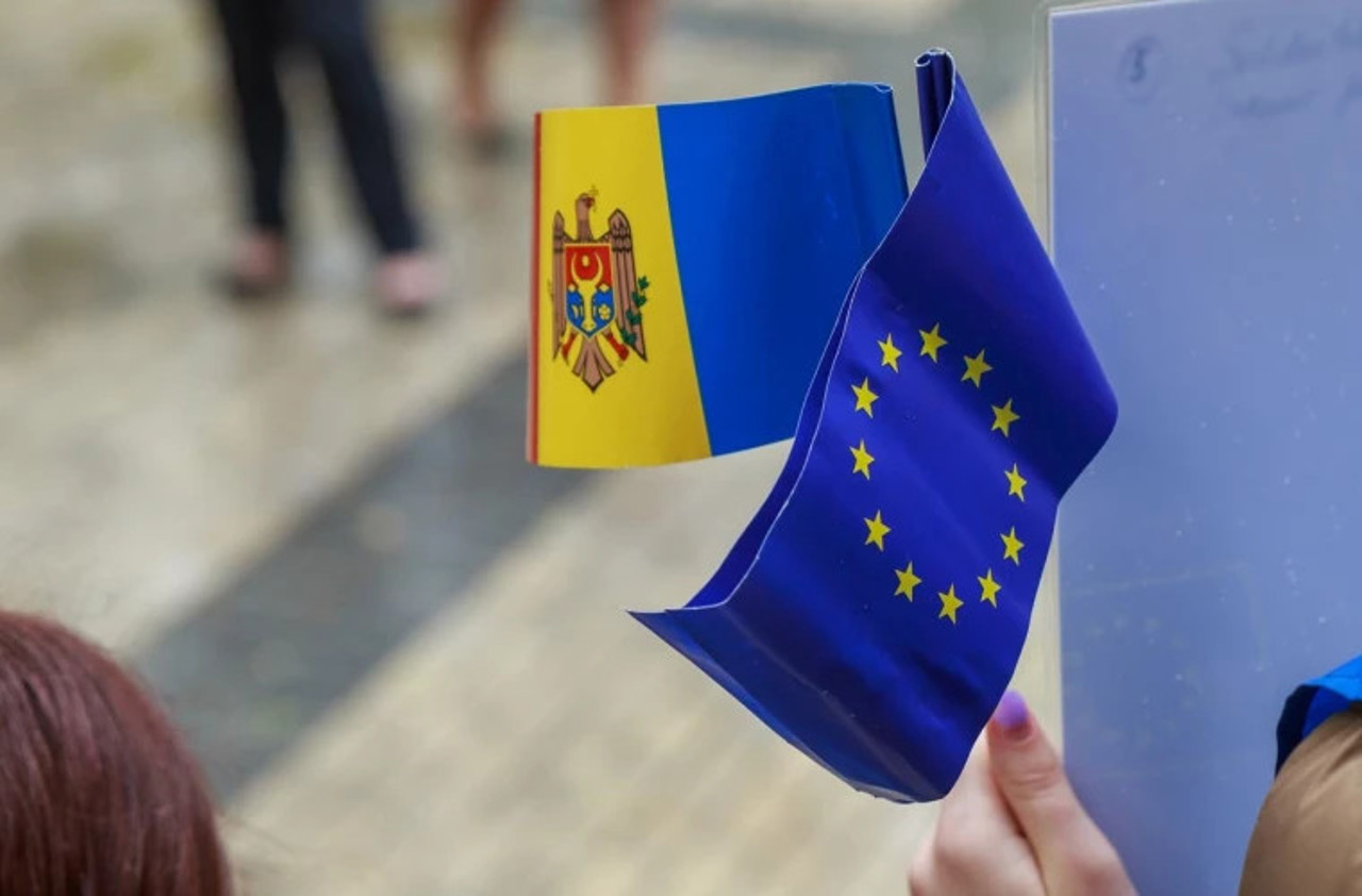 Beneficiile și provocările aderării Republicii Moldova la UE, în discuție, astăzi, la Chișinău