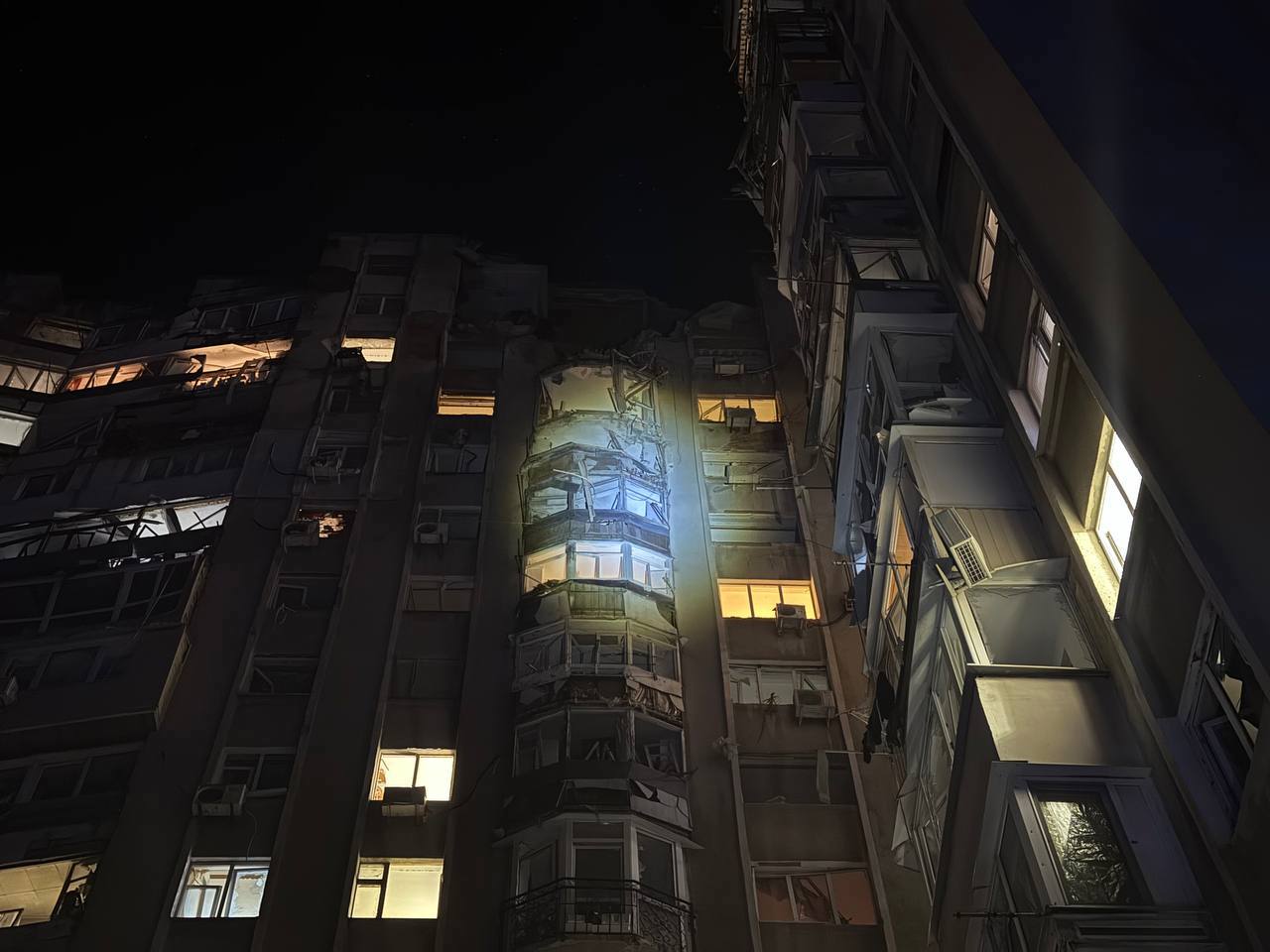 Noapte de bombardamente în Ucraina: pierderi umane la Odesa și Oleșki